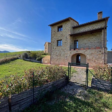 I Tre Casali Apartment Volterra Bagian luar foto