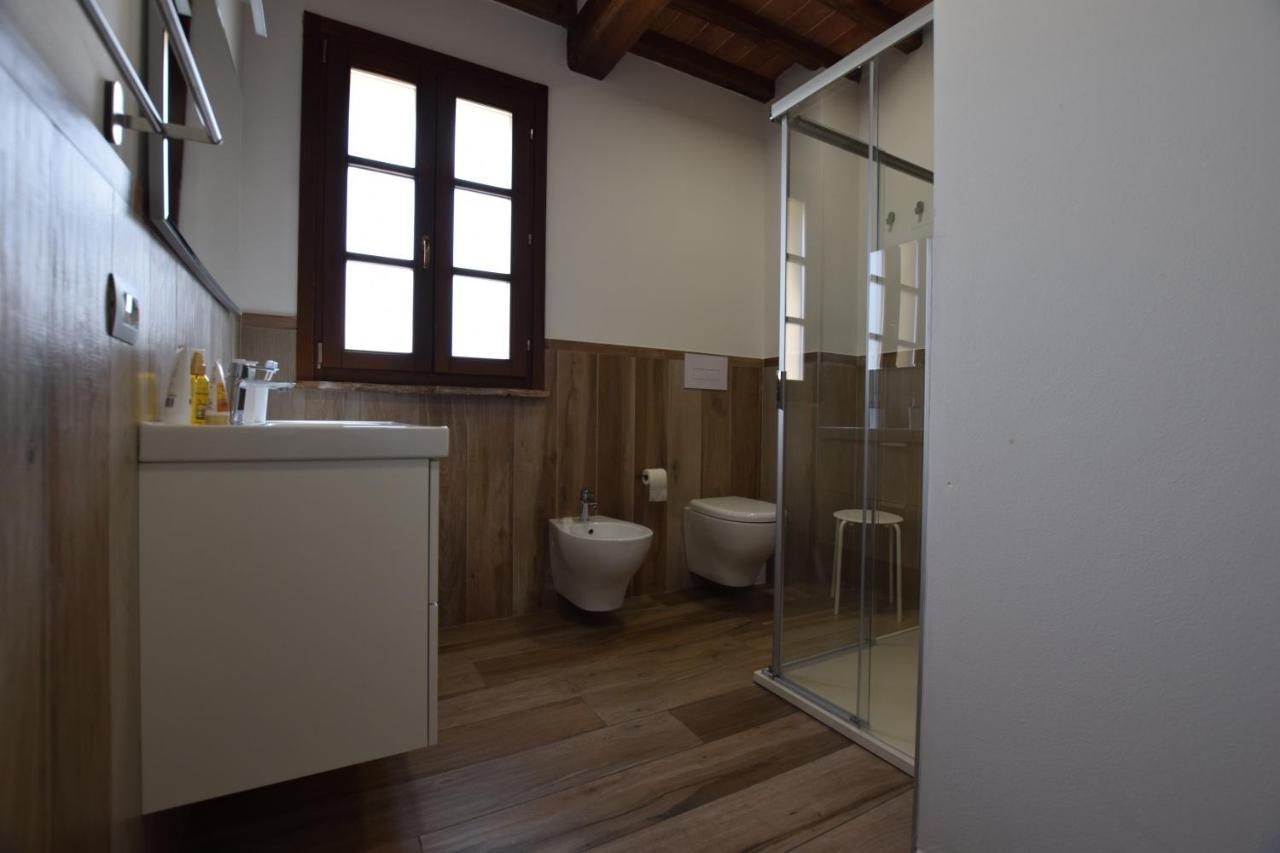I Tre Casali Apartment Volterra Bagian luar foto