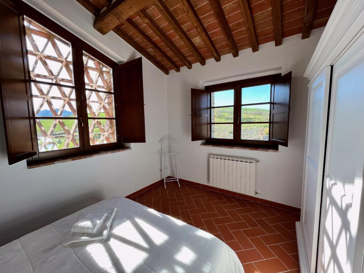 I Tre Casali Apartment Volterra Bagian luar foto