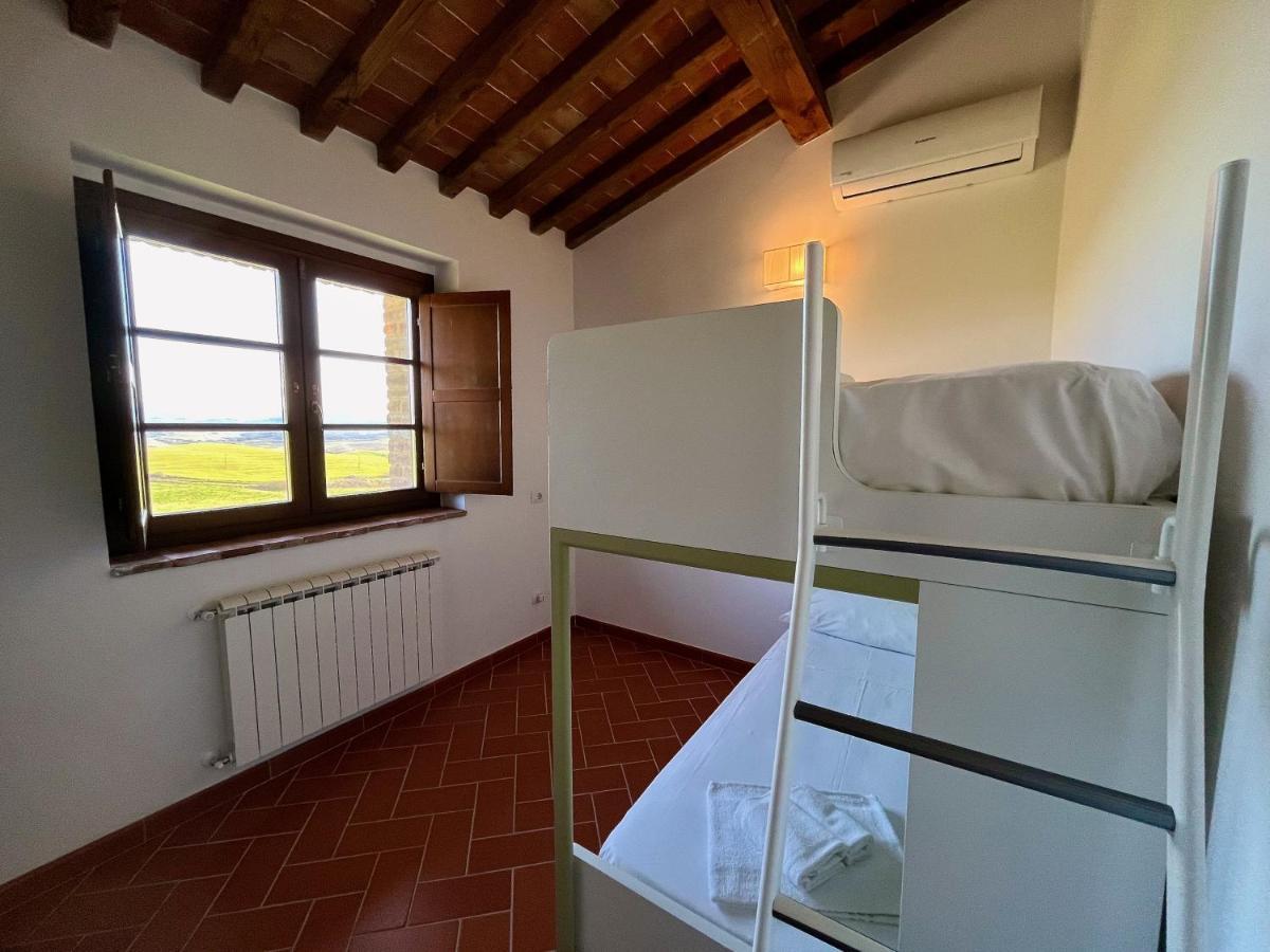I Tre Casali Apartment Volterra Bagian luar foto