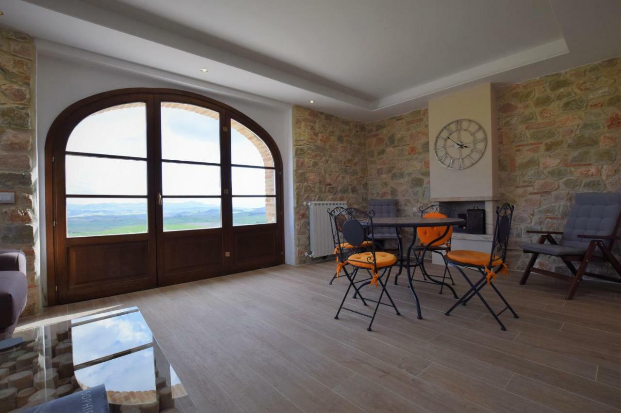 I Tre Casali Apartment Volterra Bagian luar foto